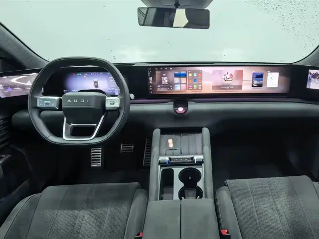 Audi E5 Sportback — Фото автомобиля 8