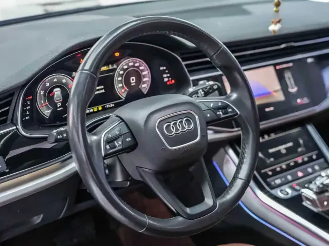 Audi Q8 — Фото автомобиля 6