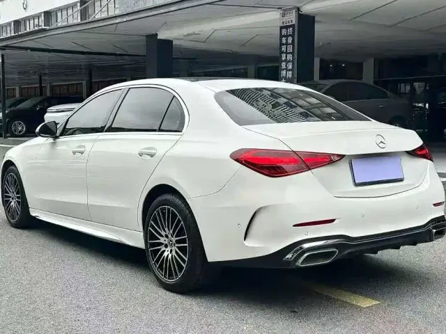 Mercedes-Benz C-Class — Фото автомобиля 3