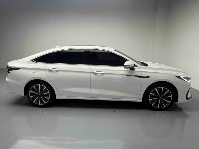Chery Arrizo 8 — Фото автомобиля 15