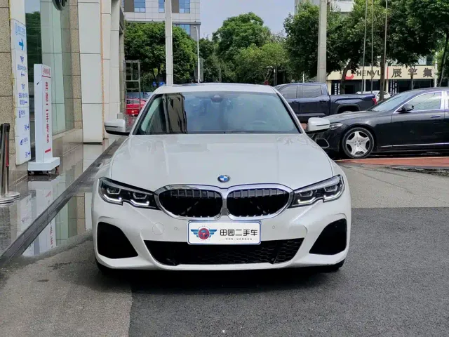 BMW 3 Series — Фото автомобиля 2