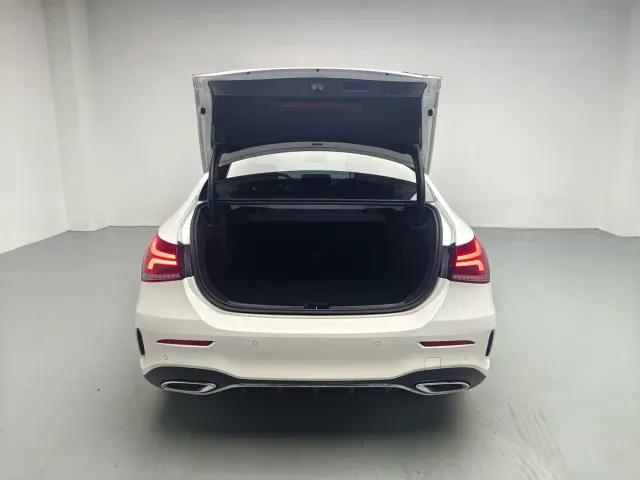 Mercedes-Benz A-Class — Фото автомобиля 13