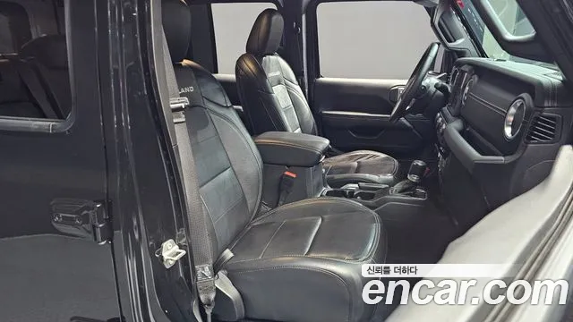 Jeep Wrangler JL — Фото автомобиля 26