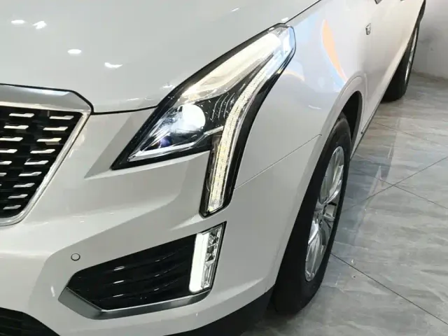 Cadillac XT5 — Фото автомобиля 23