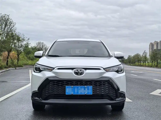 Toyota Frontlander — Фото автомобиля 2