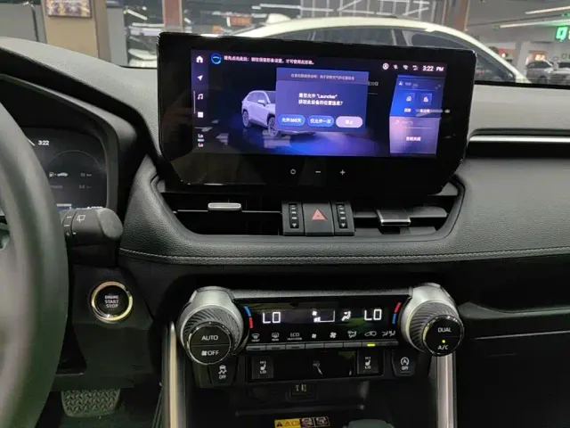 Toyota RAV4 — Фото автомобиля 12