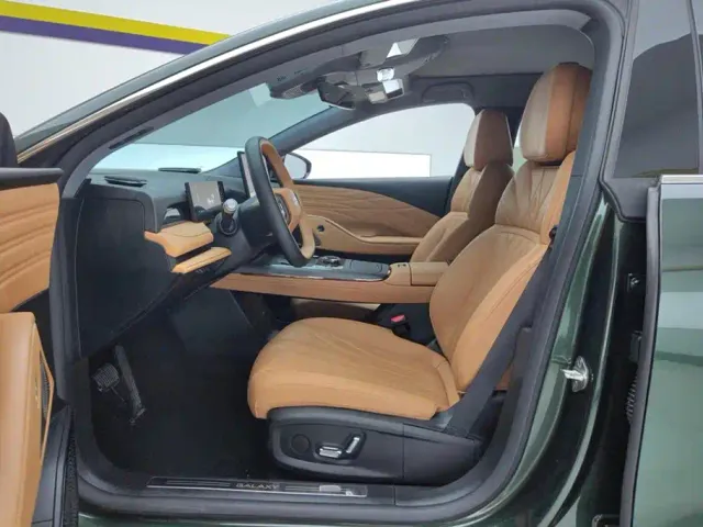 Geely Galaxy Xingyao 8 — Фото автомобиля 9