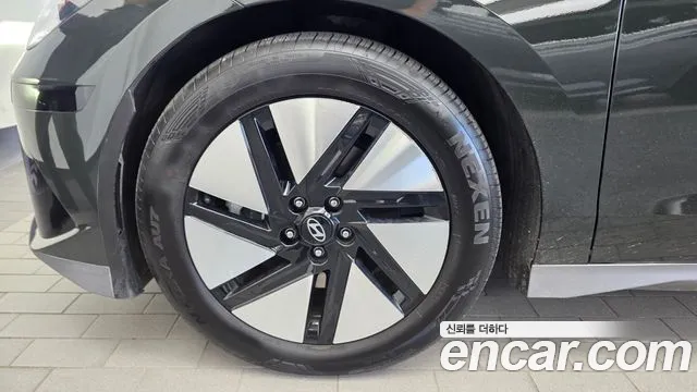 Hyundai Ioniq 6 — Фото автомобиля 5