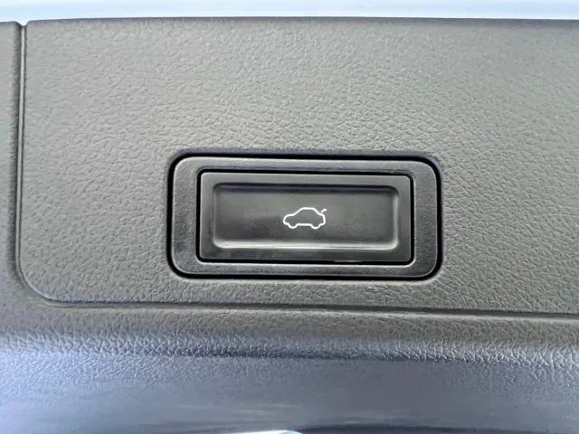 Chery Tiggo 8 — Фото автомобиля 17