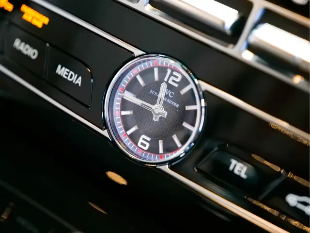 Mercedes-Benz G-Class — Фото автомобиля 15