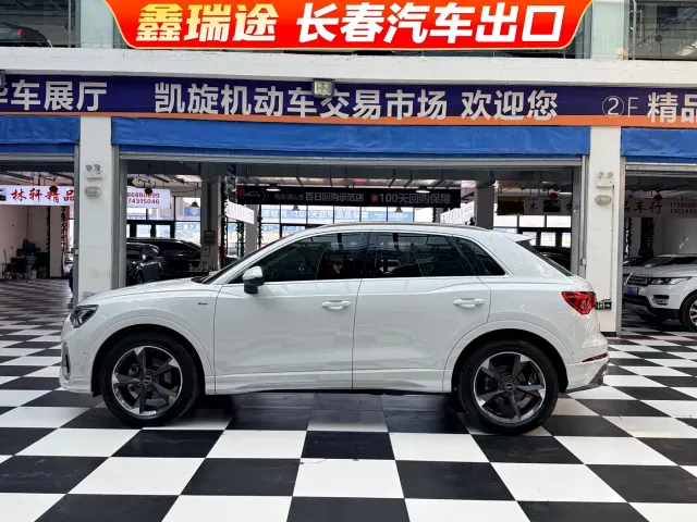 Audi Q3 — Фото автомобиля 4