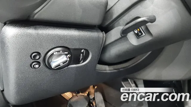 Mini Cooper — Фото автомобиля 17