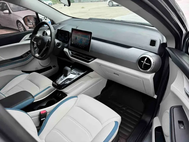 BYD Yuan Pro — Фото автомобиля 13