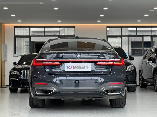 BMW 7 Series — Фото автомобиля 4