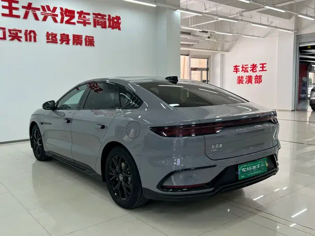BYD Han — Фото автомобиля 13