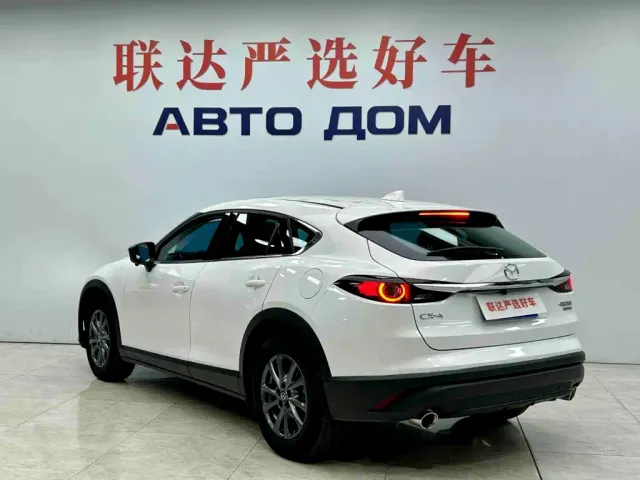 Mazda CX-4 — Фото автомобиля 5