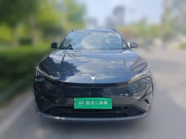 Arcfox Alpha T5 — Фото автомобиля 2