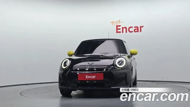 MINI Cooper Cooper Electric — Фото автомобиля 3