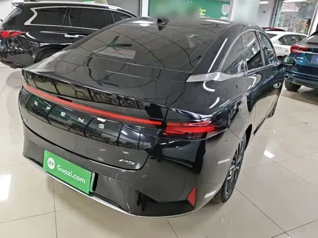 Xpeng P5 — Фото автомобиля 6