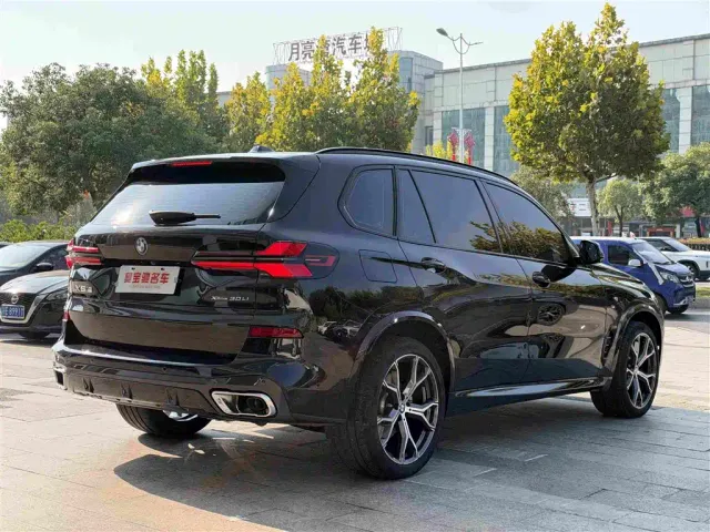 BMW X5 — Фото автомобиля 14