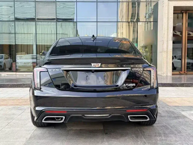 Cadillac CT5 — Фото автомобиля 14