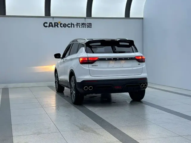 Geely Binyue — Фото автомобиля 5