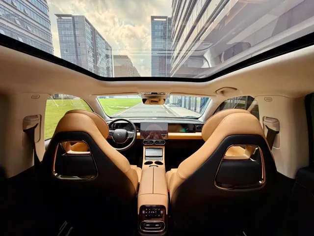 Leapmotor C11 — Фото автомобиля 10