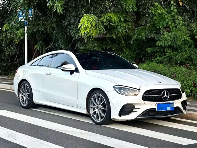 Mercedes-Benz E-Class — Фото автомобиля 7