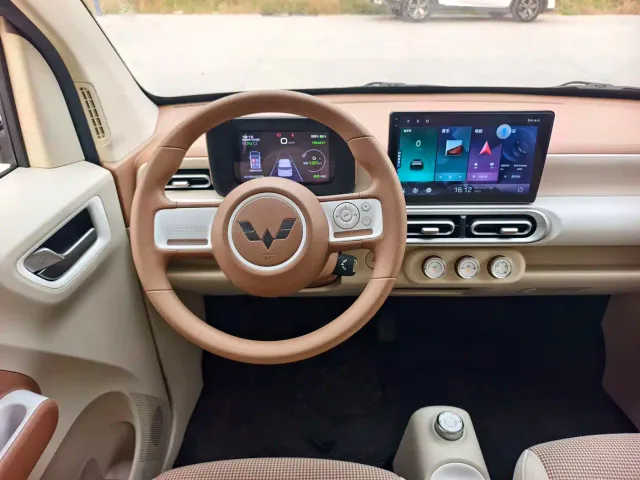 Wuling Hongguang Mini EV — Фото автомобиля 11