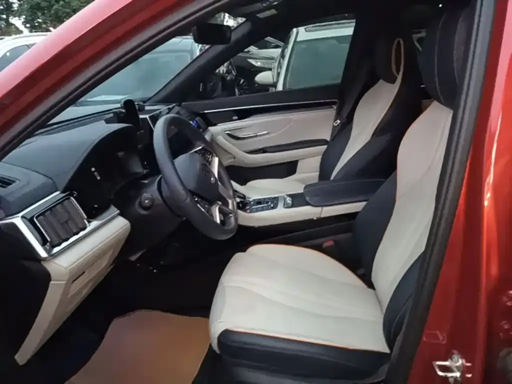 BYD Song PLUS PHEV 2021 EV Flagship — Фото автомобиля 14