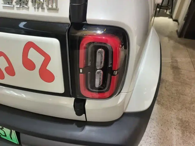 Baojun Yep — Фото автомобиля 7