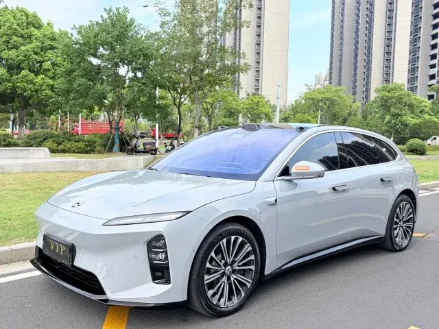 Фотография автомобиля — Nio ET5 Touring