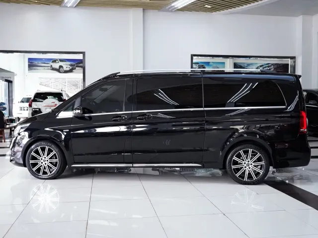 Mercedes-Benz V-Class — Фото автомобиля 3