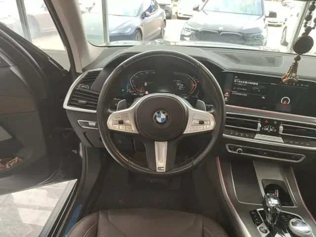 BMW X5 — Фото автомобиля 10