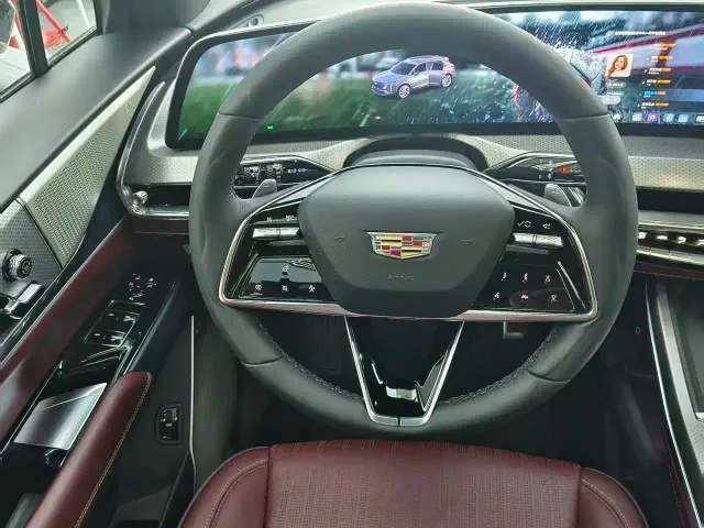 Cadillac XT5 — Фото автомобиля 11