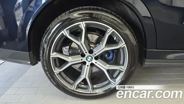 BMW X6 xDrive40i M Sport — Фото автомобиля 5
