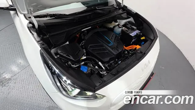 Kia Niro — Фото автомобиля 9