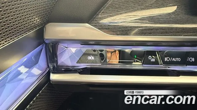 BMW 7 Series G70 — Фото автомобиля 14