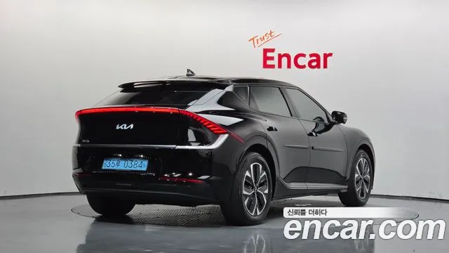 Kia EV6 — Фото автомобиля 2