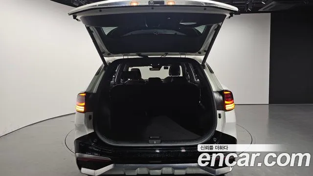 Kia Sportage Sportage 5-е поколение Бензин 1.6 турбо 2WD — Фото автомобиля 17