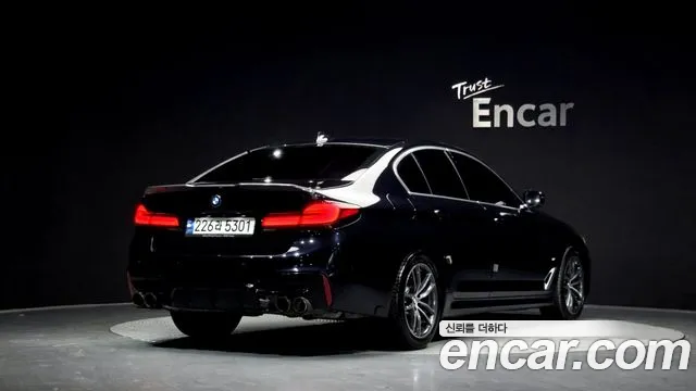 BMW 5-Series — Фото автомобиля 2