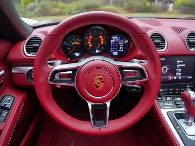 Porsche 718 — Фото автомобиля 4