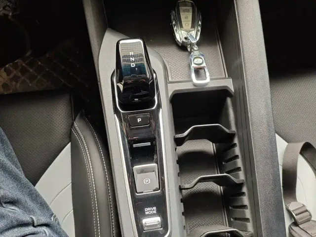 Geely Binrui — Фото автомобиля 9