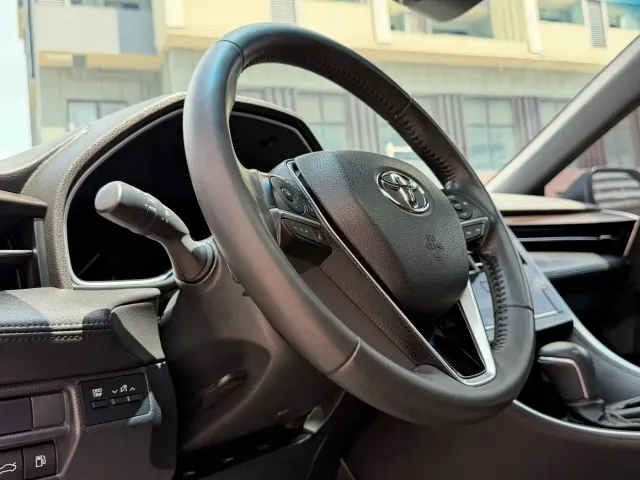 Toyota Avalon — Фото автомобиля 11