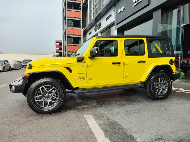 Jeep Wrangler 4xe — Фото автомобиля 4