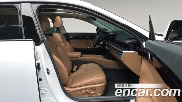 Hyundai Grandeur GN7 — Фото автомобиля 16