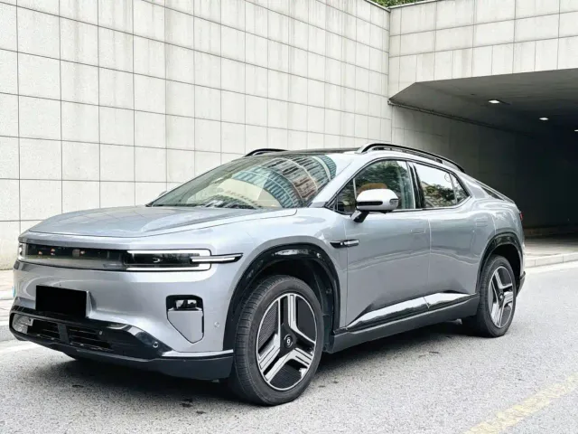 Фотография автомобиля — Changan Qiyuan E07