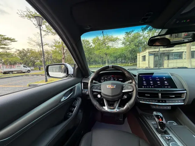 Cadillac CT5 — Фото автомобиля 17