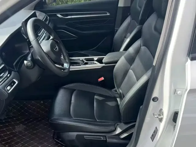 Geely Emgrand — Фото автомобиля 7