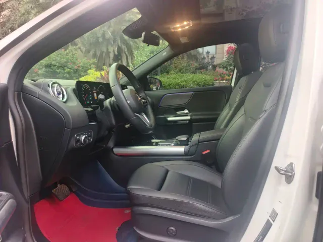 Mercedes-Benz EQA — Фото автомобиля 9